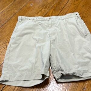 Bills Khakis brand lightweight tan shorts. Classic Fit style. Men’s Size 36.